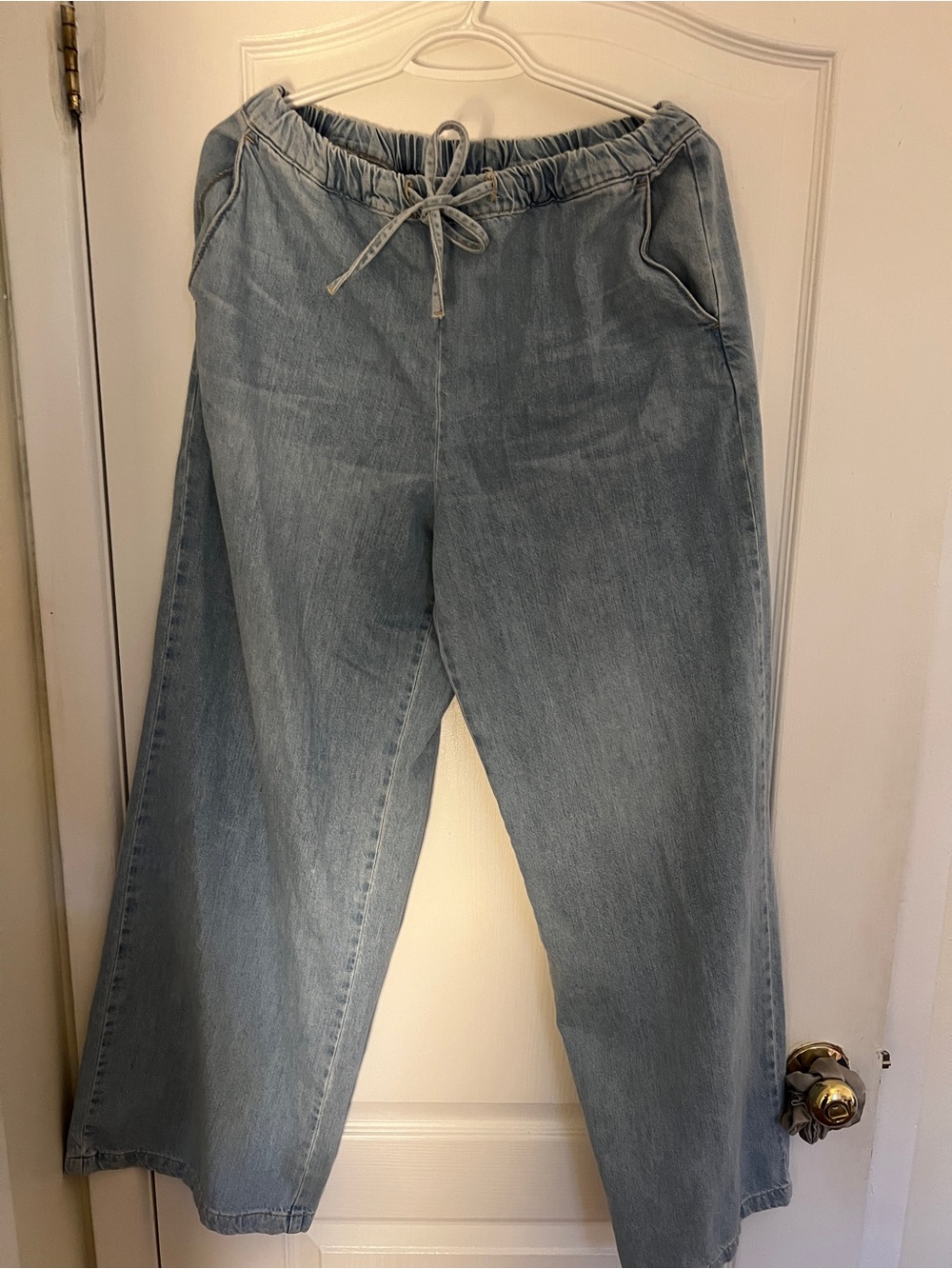 Light Wash Drawstring Denim Jogger Pants - Sky Blue - LARGE